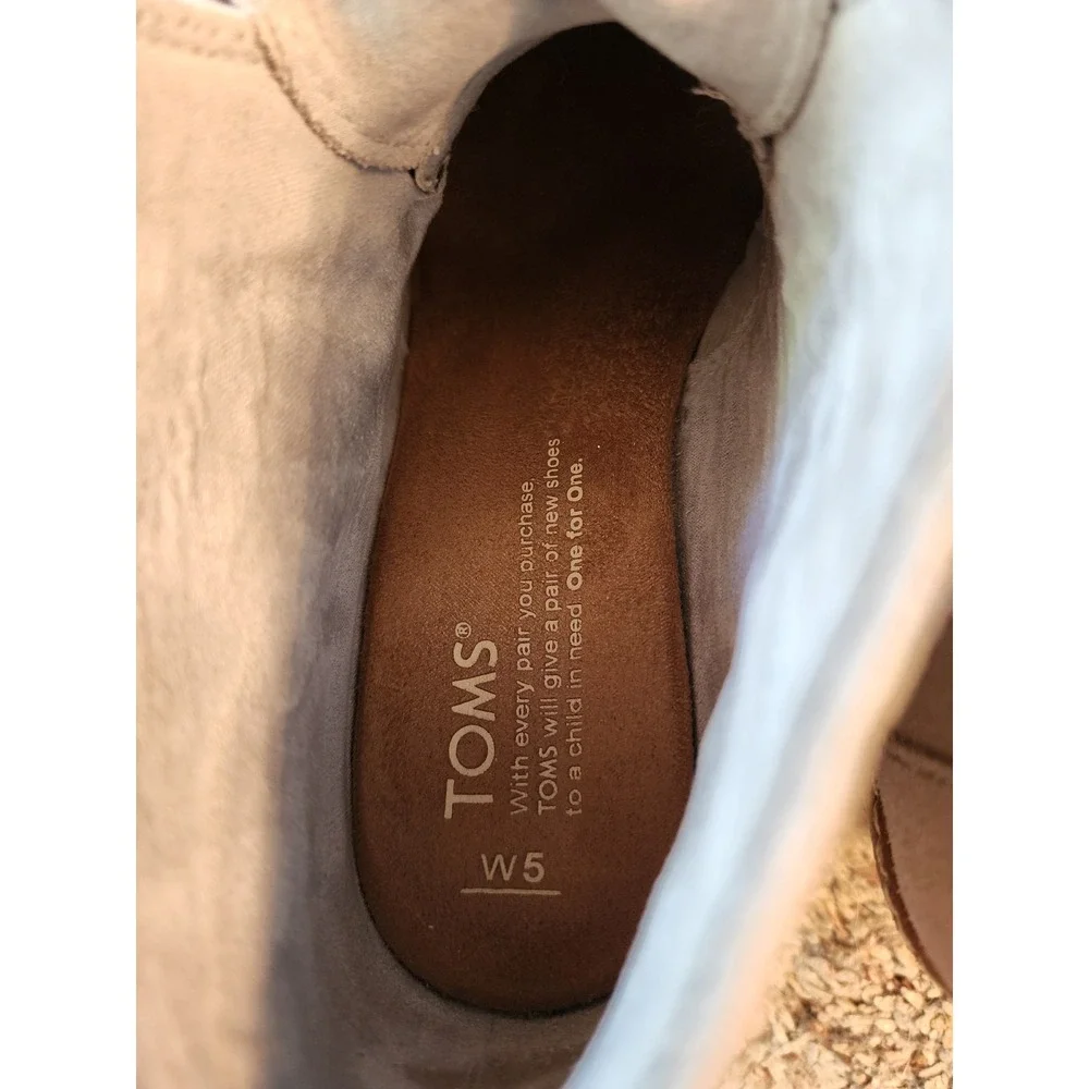 TOMS Desert Wedge Light Grey Suede‎ Lace Up Ankle Boots Womens 5 300616 NWOT